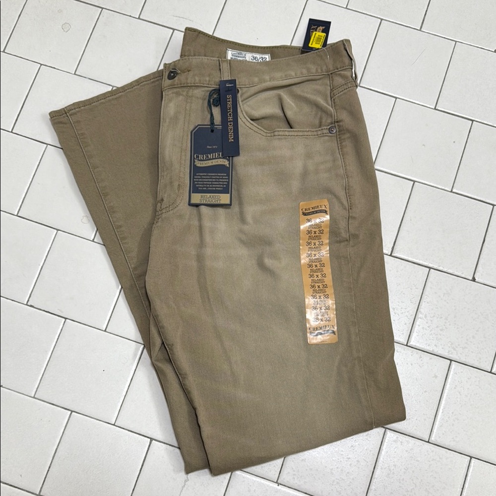 NWT - Cremieux Relaxed Straight - Brown Jeans 36x32